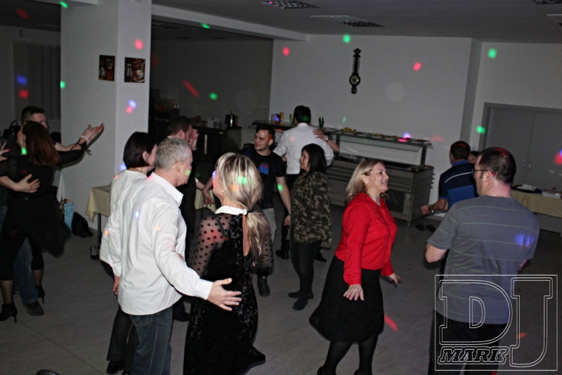 Oslava vo Veľkom Mederi ( Veľký Meder - okr. Dunajská Streda, Dj MARK - dj na oslavy )